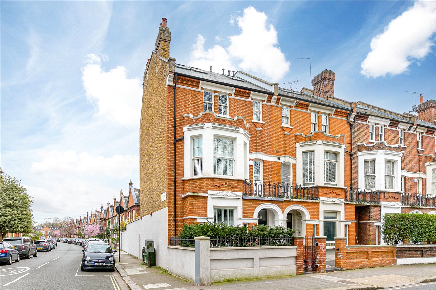 New Kings Road, Fulham/Parsons Green, London, SW6